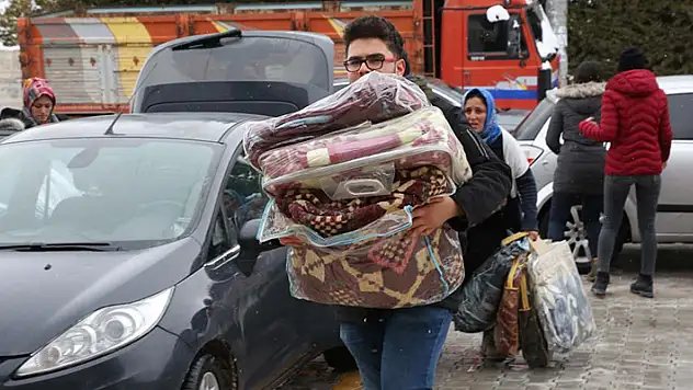 Konya depremzedeler için tek yürek oldu
