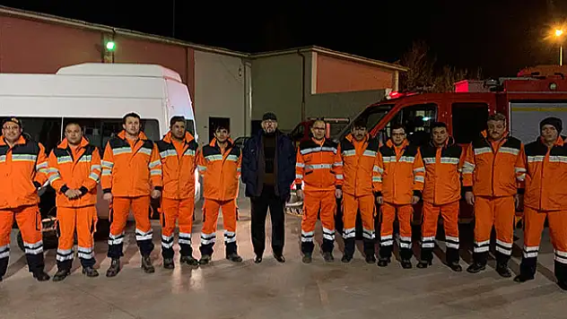 Konya, depremzedelerin yanında