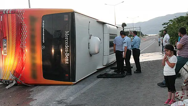 Konya-Diyarbakır otobüsü kaza yaptı: 27 yaralı