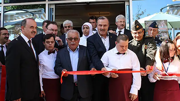 Konya Down Kafe ve Bistro Hizmete Girdi