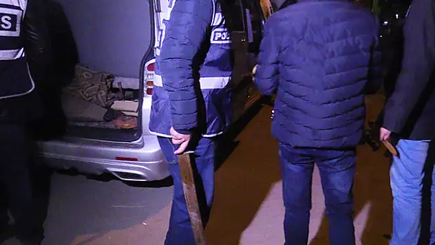 Konya Emniyet'inden 300 polisle asayiş uygulaması