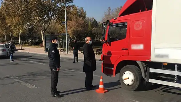 Konya Emniyet Müdürü Mustafa Aydın, uygulama noktalarını denetledi