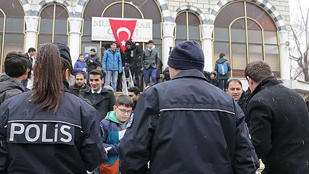 Konya Emniyeti şehitler için hatim okuttu