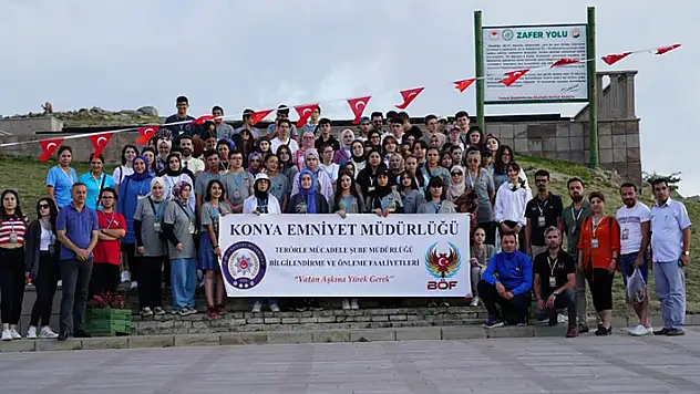 Konya Emniyeti 'Son Zaferin Mektupları' projesi çerçevesinde gençleri tarihle buluşturdu
