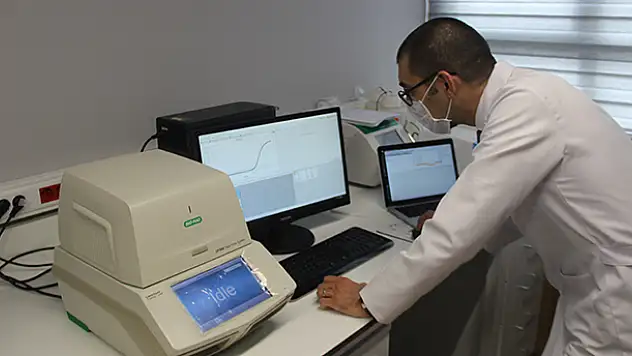 Konya Gıda ve Tarım Üniversitesi Covid-19 tanı kiti üretti, sırada virüsün takibi var