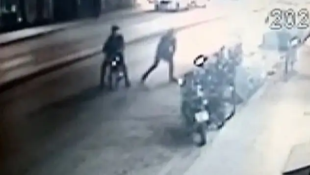 Konya göz göre göre elektrikli motosiklet hırsızlığı!