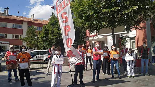Konya Han Spor Kulübünden Kızılay'a kan bağışı desteği
