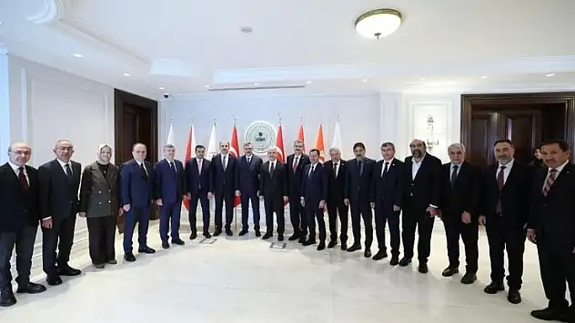 Konya heyetinden Bakan Çiftçi'ye hayırlı olsun ziyareti