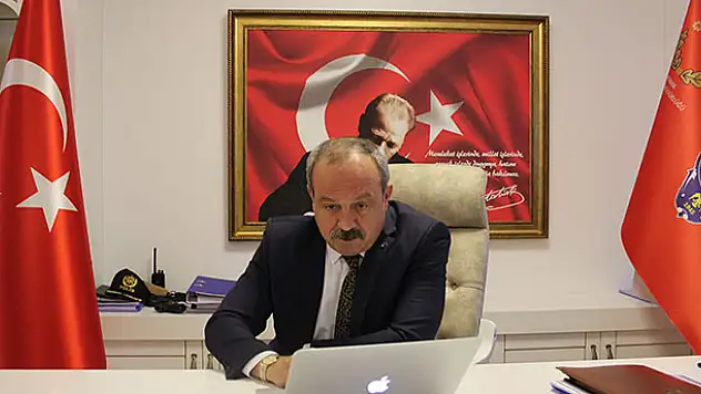 Konya İl Emniyet Müdürü Mustafa Aydın, AA'nın 'Yılın Fotoğrafları' oylamasına katıldı