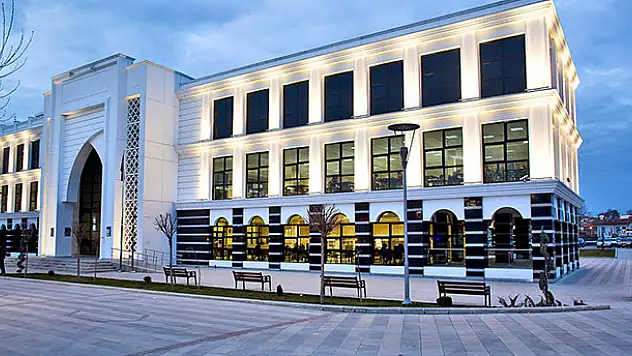 Konya İl Halk Kütüphanesi'nin çalışma süresi uzatıldı