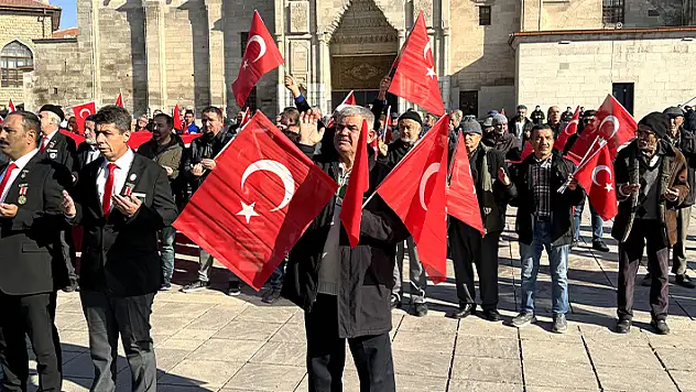Konya ile Aksaray'da şehit ve gazi derneklerinden terör saldırılarına tepki
