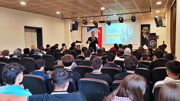 Konya İŞKUR'dan gençlerin kariyer seçimine katkı