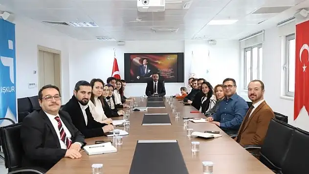 Konya İŞKUR üniversiteli gençleri bilgilendirdi