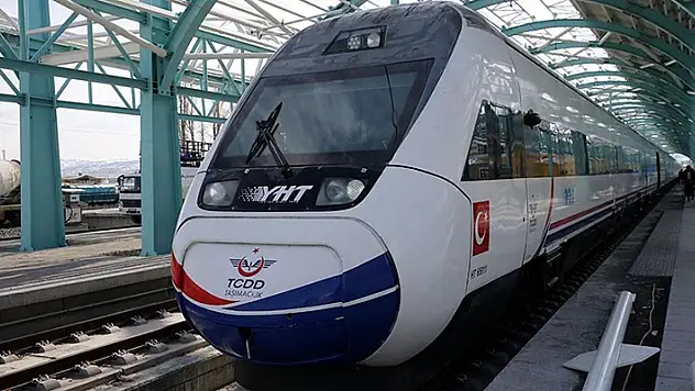 Konya-İstanbul arası YHT seferi  10'a, Konya-Ankara arası 14'e yükseltiliyor