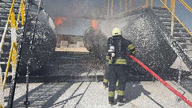 Konya İtfaiyesi dünyada bir ilke imza attı!