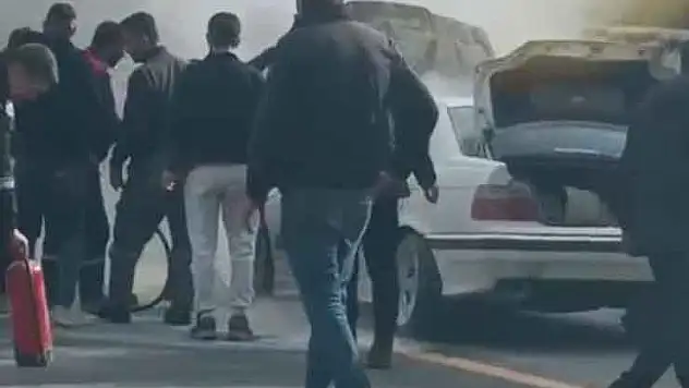 Konya kara yolunda otomobil yangını