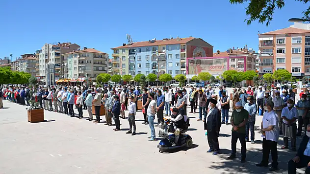 Konya, Karaman, Aksaray ve Afyonkarahisar'da Filistinli şehitler için gıyabi cenaze namazı kılındı
