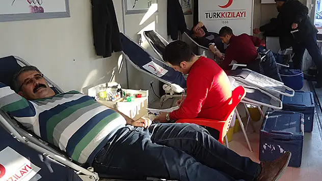 Konya Karapınar'da 368 ünite kan bağışı