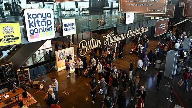 Konya Kitap Günleri ziyaretçilerini ağırlamaya devam ediyor
