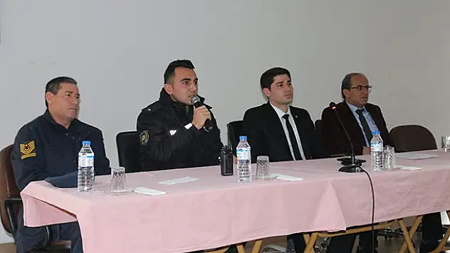 Konya Kulu'da lise öğrencilerine yönelik seminer düzenlendi