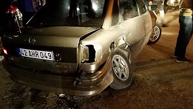 Konya Kulu'da iki otomobil çarpıştı: 3 yaralı
