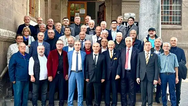 Konya Lisesi Mezunları ve Mensupları Derneği yeni başkanını seçti