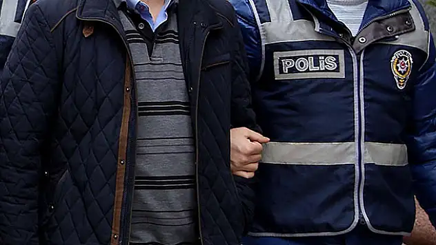 Konya merkezi 3 ilde FETÖ operasyonu