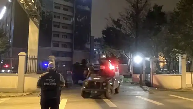 Konya merkezli 10 ilde FETÖ'ye yönelik eş zamanlı olarak gerçekleştirilen 'Kıskaç-4' operasyonlarında 32 şüpheli yakalandı
