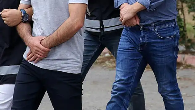 Konya merkezli 11 ilde düğmeye basıldı! 11 kişiye FETÖ gözaltısı