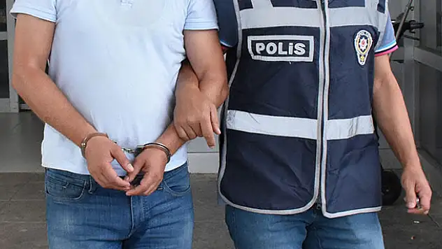 Konya merkezli 2 ilde FETÖ'ye yönelik ankesörlü telefon operasyonu: 10 gözaltı kararı