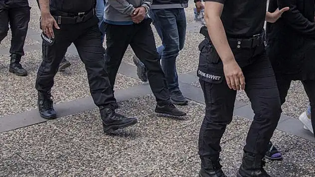 Konya merkezli 4 ilde FETÖ operasyonu: 4 gözaltı
