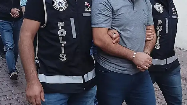 Konya merkezli 4 ildeki FETÖ operasyonunda 4 zanlı yakalandı
