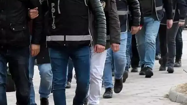 Konya merkezli 6 ilde FETÖ operasyonu: 7 gözaltı
