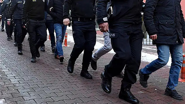 Konya merkezli 6 ilde FETÖ operasyonu: 9 şüpheli yakalandı