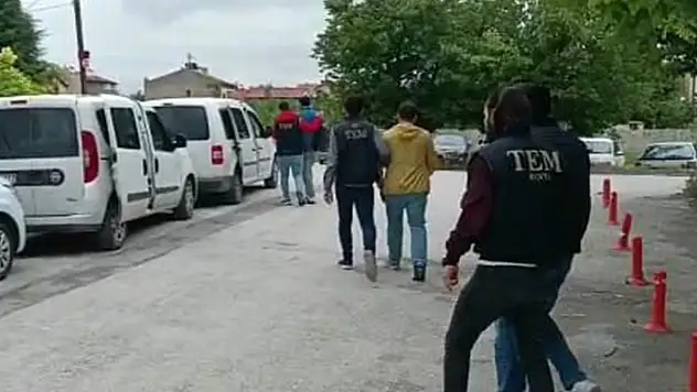 Konya merkezli 7 ilde FETÖ operasyonu: 8 tutuklama