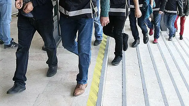 Konya merkezli 8 ilde FETÖ mahrem imam operasyonu: 8 gözaltı
