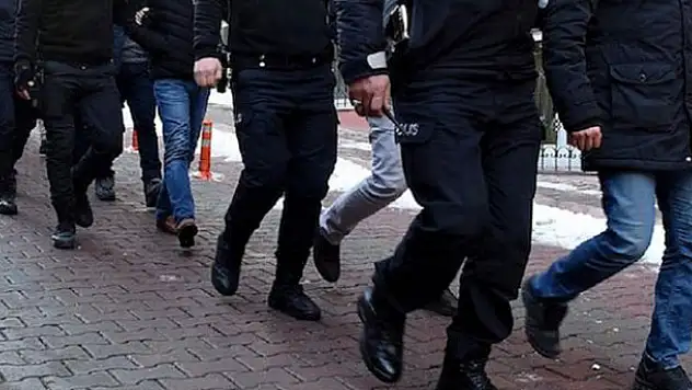 Konya merkezli 8 ilde FETÖ/PDY operasyonu