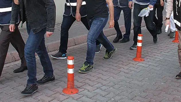 Konya merkezli 9 ilde FETÖ operasyonu: 19 gözaltı kararı