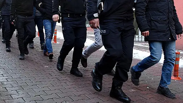Konya merkezli 9 ilde siber dolandırıcılık operasyonu! 18 zanlı yakalandı
