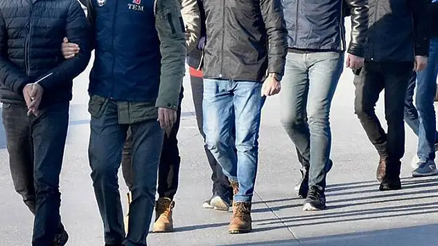 Konya merkezli FETÖ operasyonunda 12 şüpheli yakalandı
