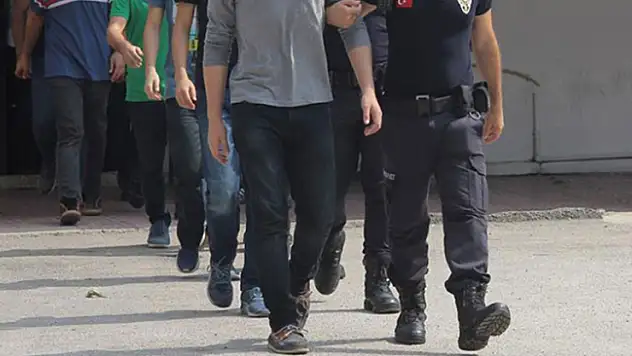 Konya merkezli FETÖ operasyonunda 19 şüpheli yakalandı