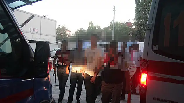 Konya merkezli FETÖ/PDY operasyonu : 14 astsubay gözaltına alındı