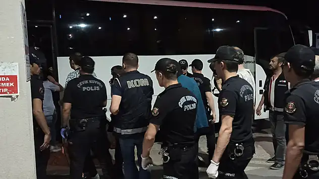 Konya merkezli tarihi eser operasyonu : 17 tutuklama