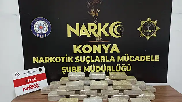 Konya merkezli uyuşturucu operasyonunda yakalanan 14 zanlı tutuklandı
