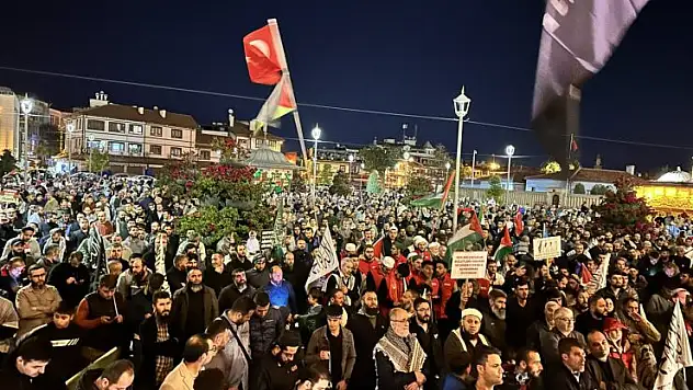 Konya Mevlana Meydanında Sumud'a DUA İsrail'e lanet