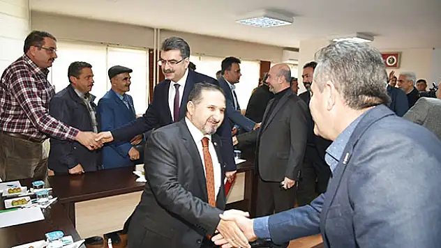 Konya milletvekilleri nakliyeci esnafıyla bir araya geldi