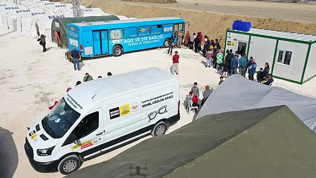 Konya mobil gözlük ve diş araçları depremzedelere derman oluyor

