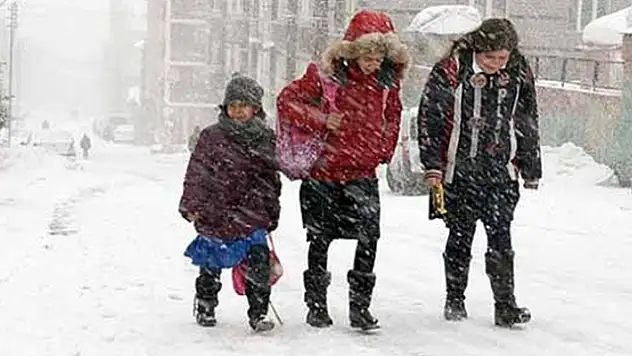 Konya'nın 3 ilçesinde eğitime kar engeli

