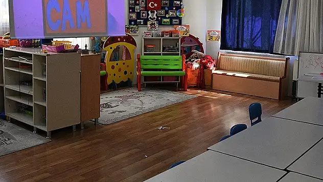 Konya'nın Akşehir, Karaman'ın ise Ermenek ilçesine çocuk görüşme merkezi açıldı