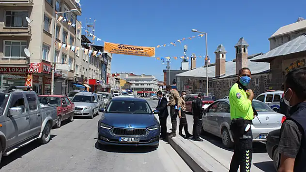 Konya'nın bu ilçesinde Kovid-19 tedbirlerini ihlal eden 83 kişiye para cezası
